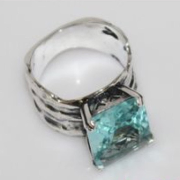 Silpada Ring Aqua and Sterling Silver wide band. Size 6 3/4 - 7 - Picture 2 of 3
